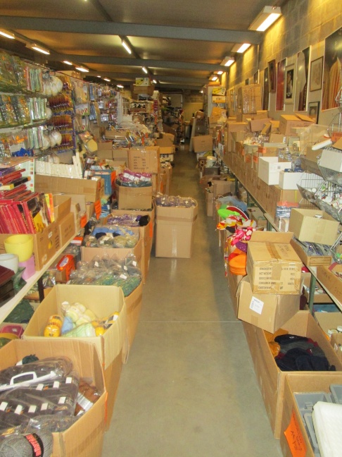 Déstockage/Soldes de laine a tricoter et autres produits  a bricoler - 2