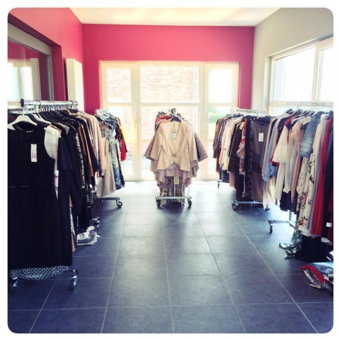  Déstockage Les filles chez vous